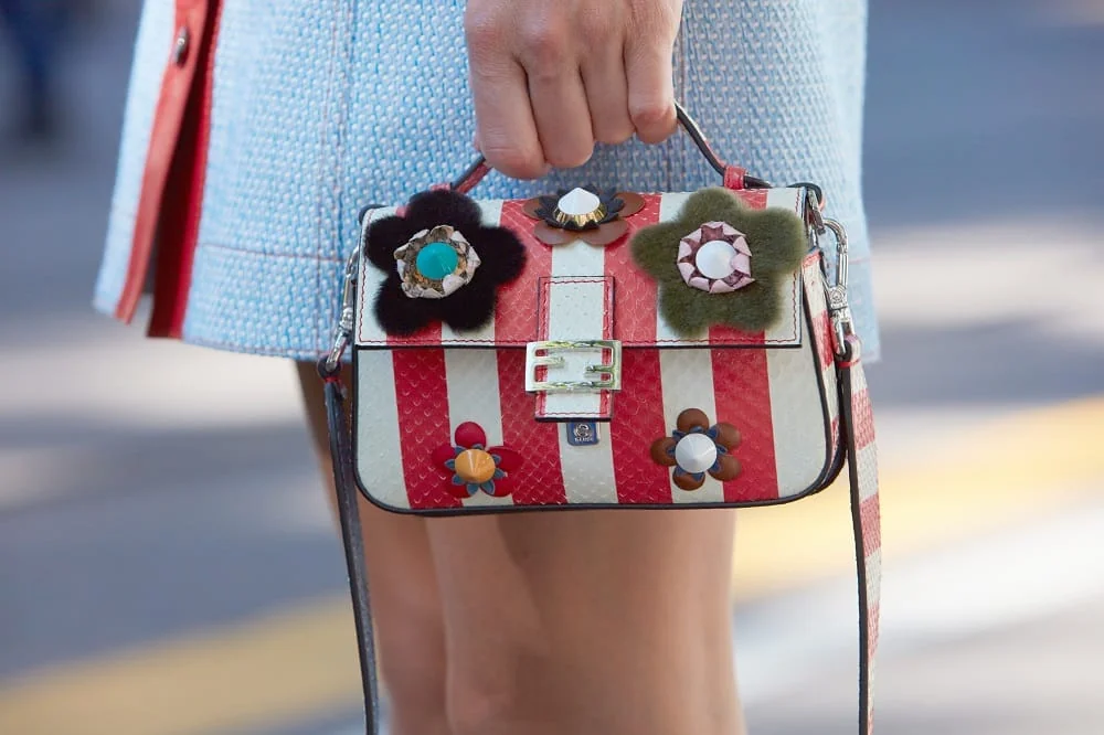 Fendi Fendi Baguette bag detail